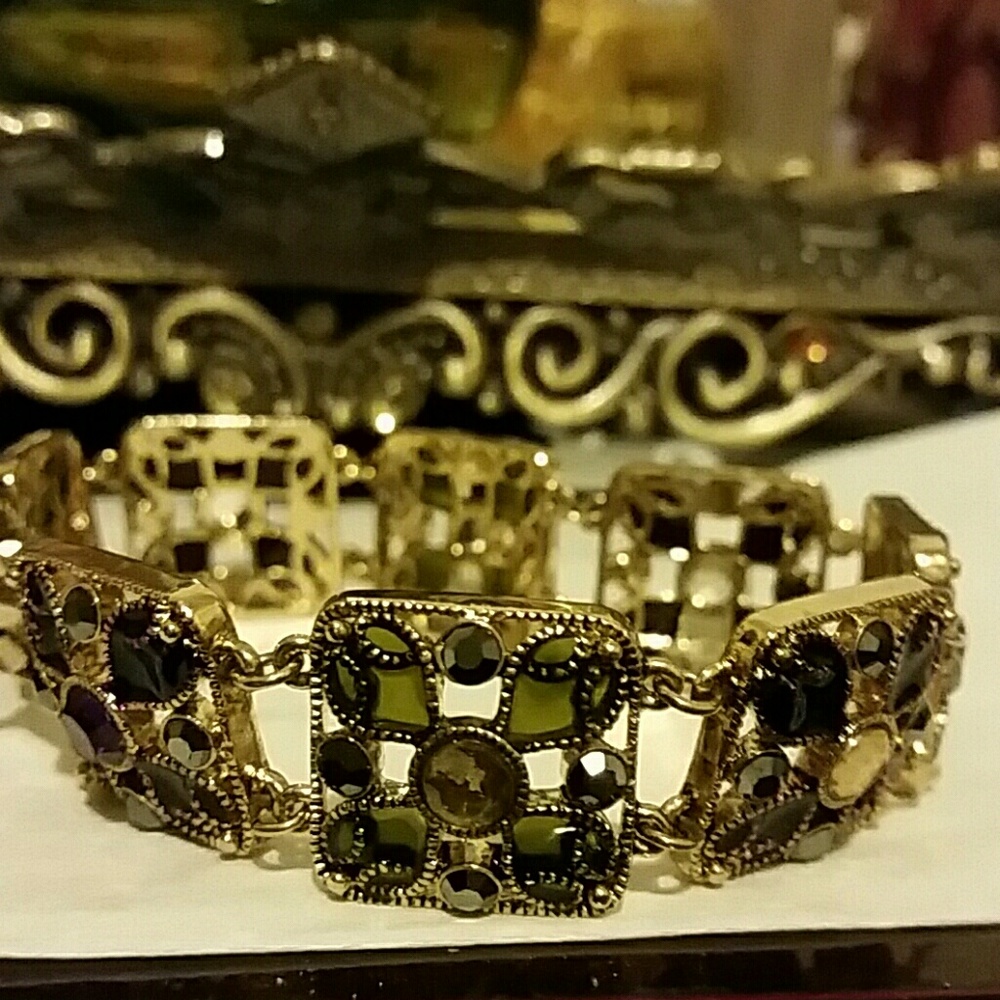 FAshion jewelry bracelet